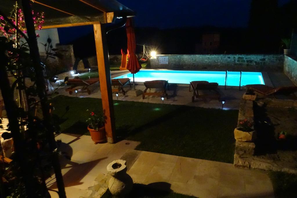 Villa Letizia Oprtalj Oda fotoğraf