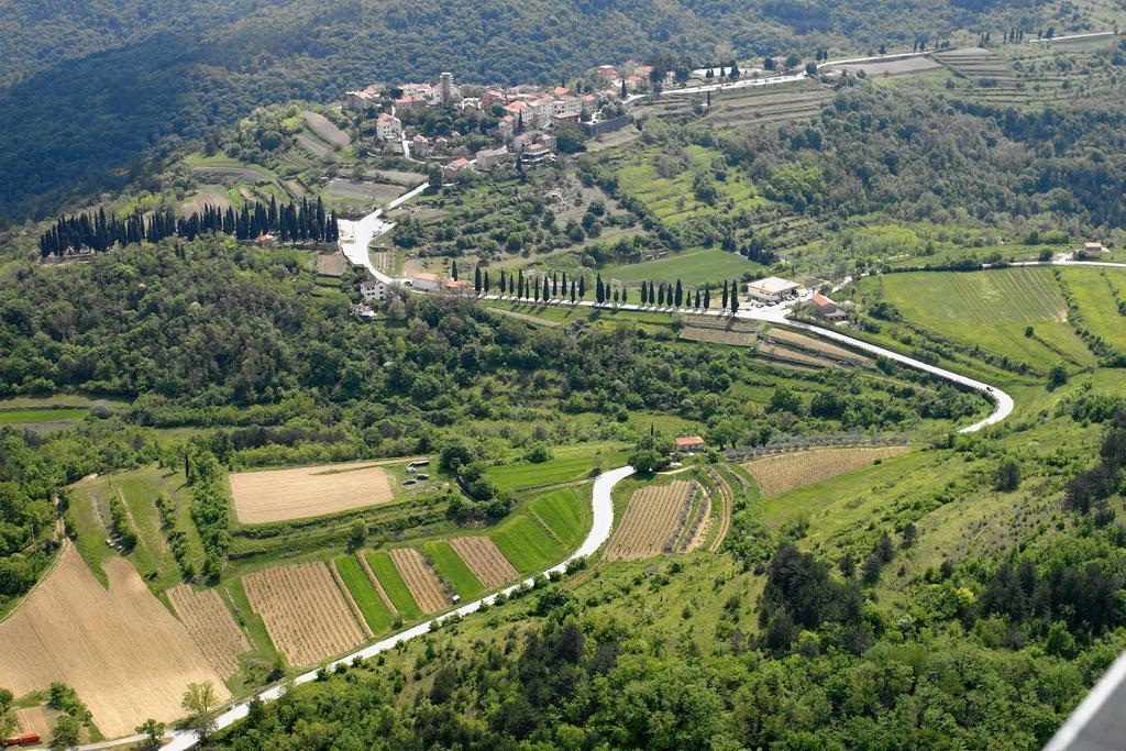 Villa Letizia Oprtalj Oda fotoğraf