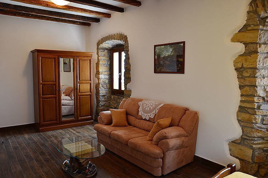 Villa Letizia Oprtalj Oda fotoğraf