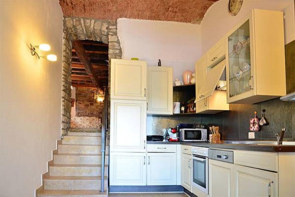 Villa Letizia Oprtalj Oda fotoğraf